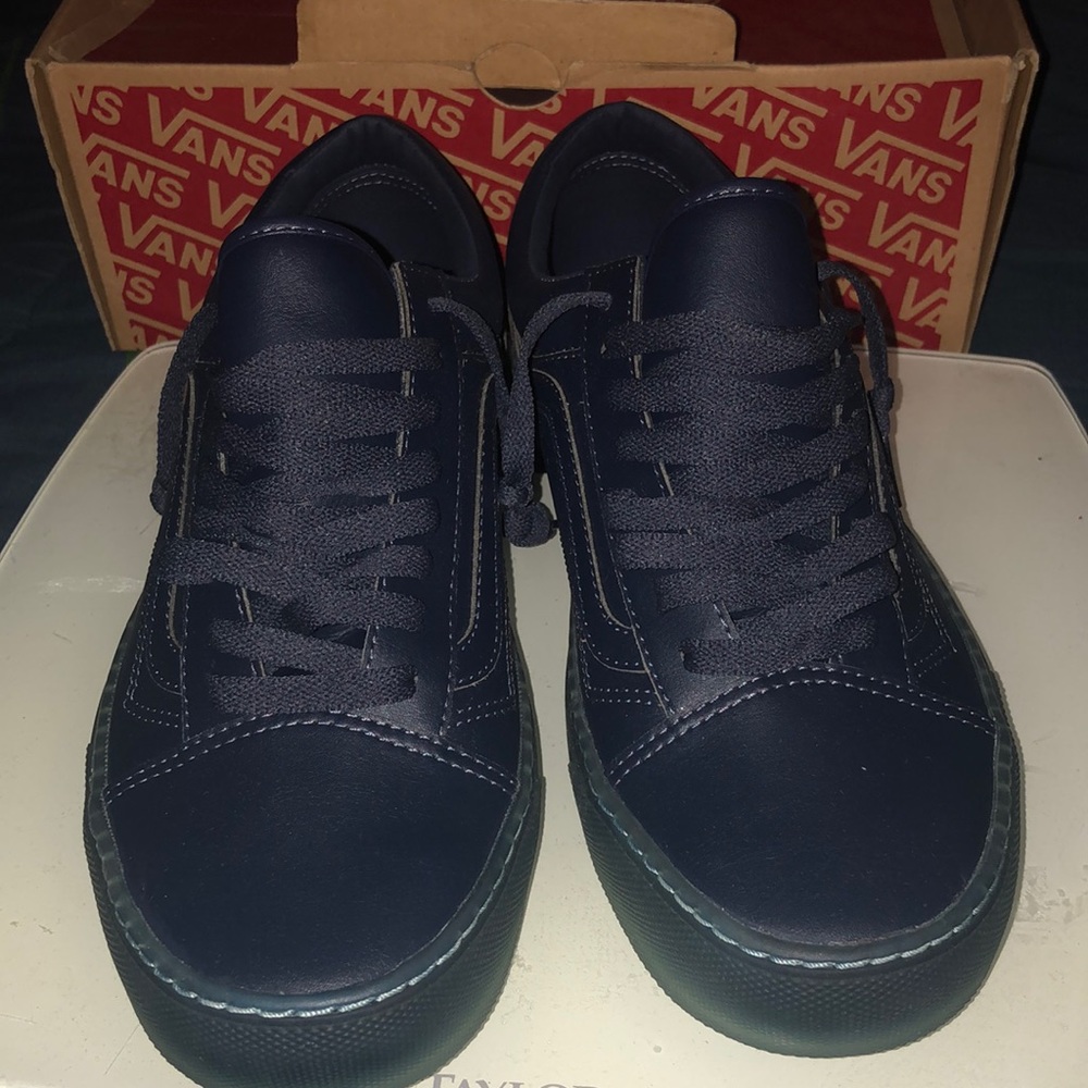 VANS LOW LIMITED EDITION men’s size 10